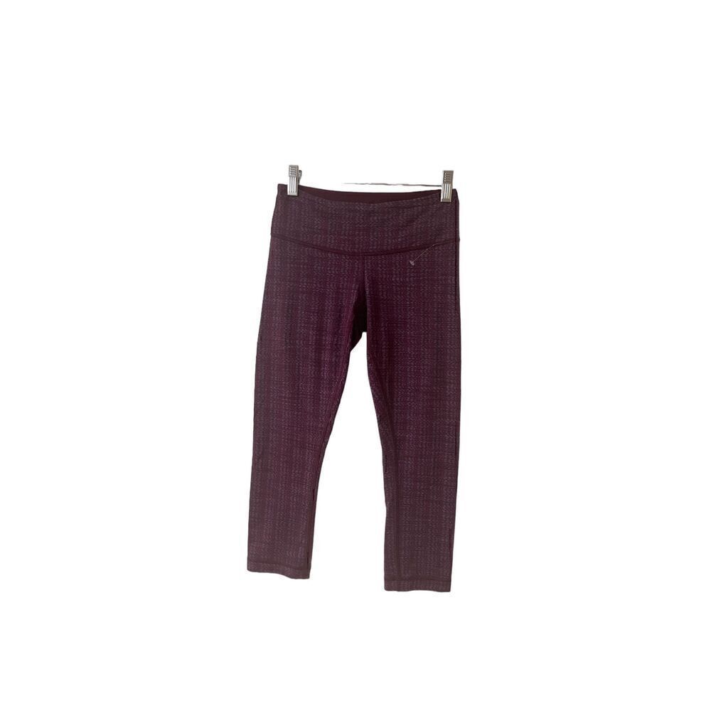 Lululemon crop length athletic pants XS/S purples